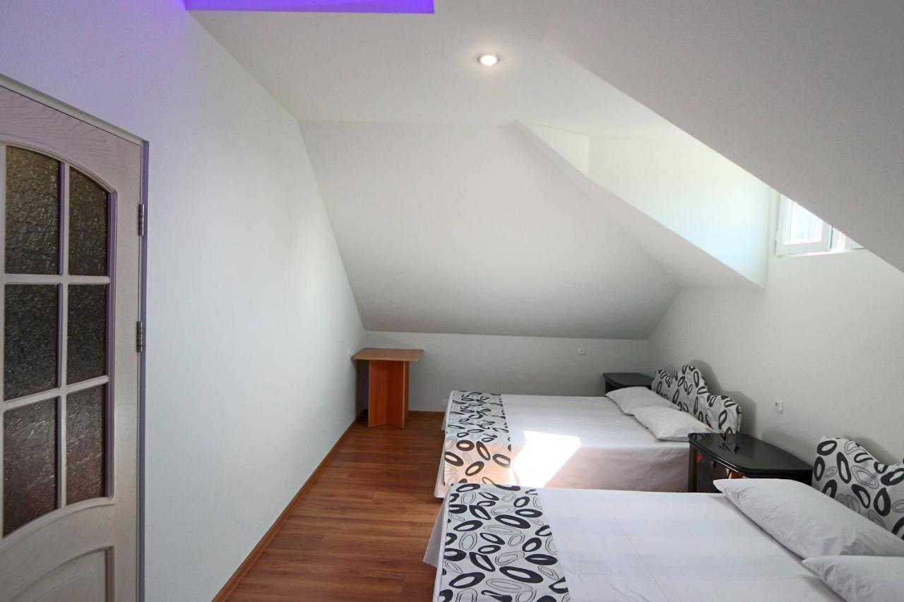 Garnim Guest House เยเรวาน ภายนอก รูปภาพ
