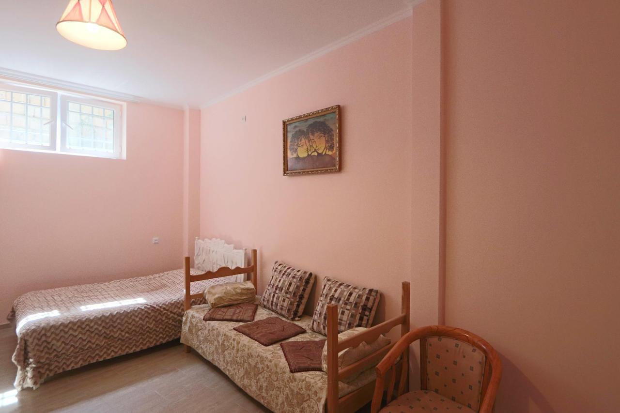 Garnim Guest House เยเรวาน ภายนอก รูปภาพ