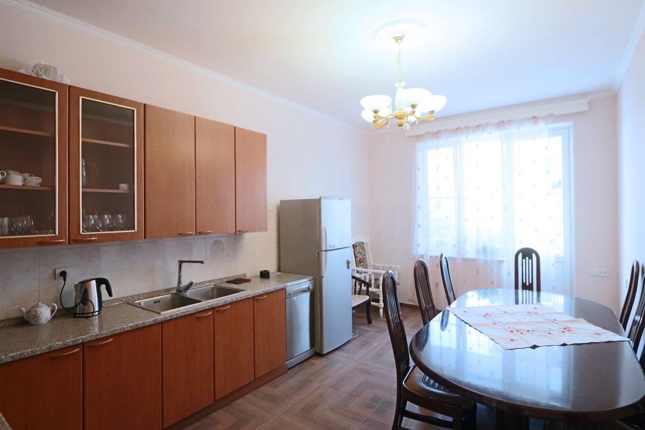 Garnim Guest House เยเรวาน ภายนอก รูปภาพ