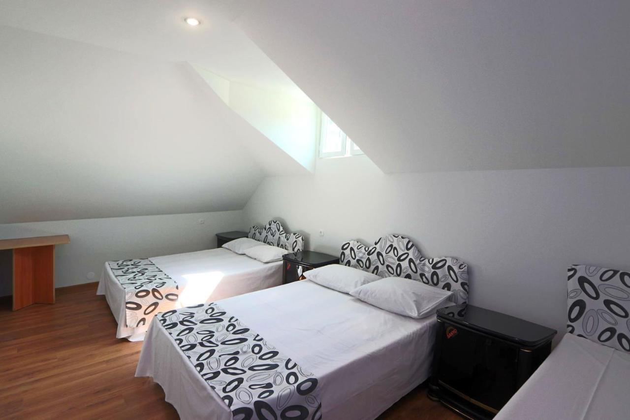 Garnim Guest House เยเรวาน ภายนอก รูปภาพ